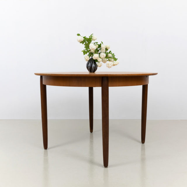 60er Jahre Teak Esstisch von Lübke