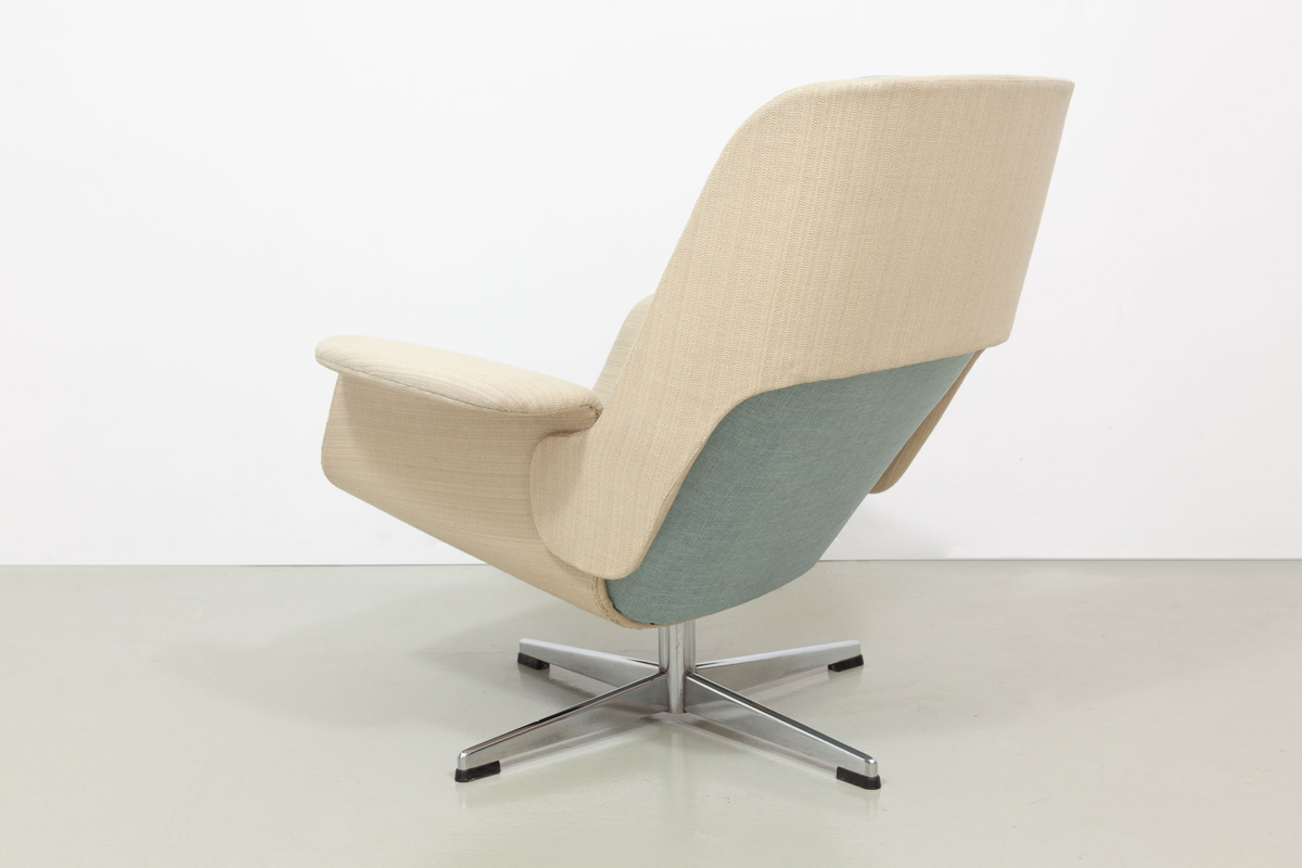 Asko Lounge Chair Ottomane