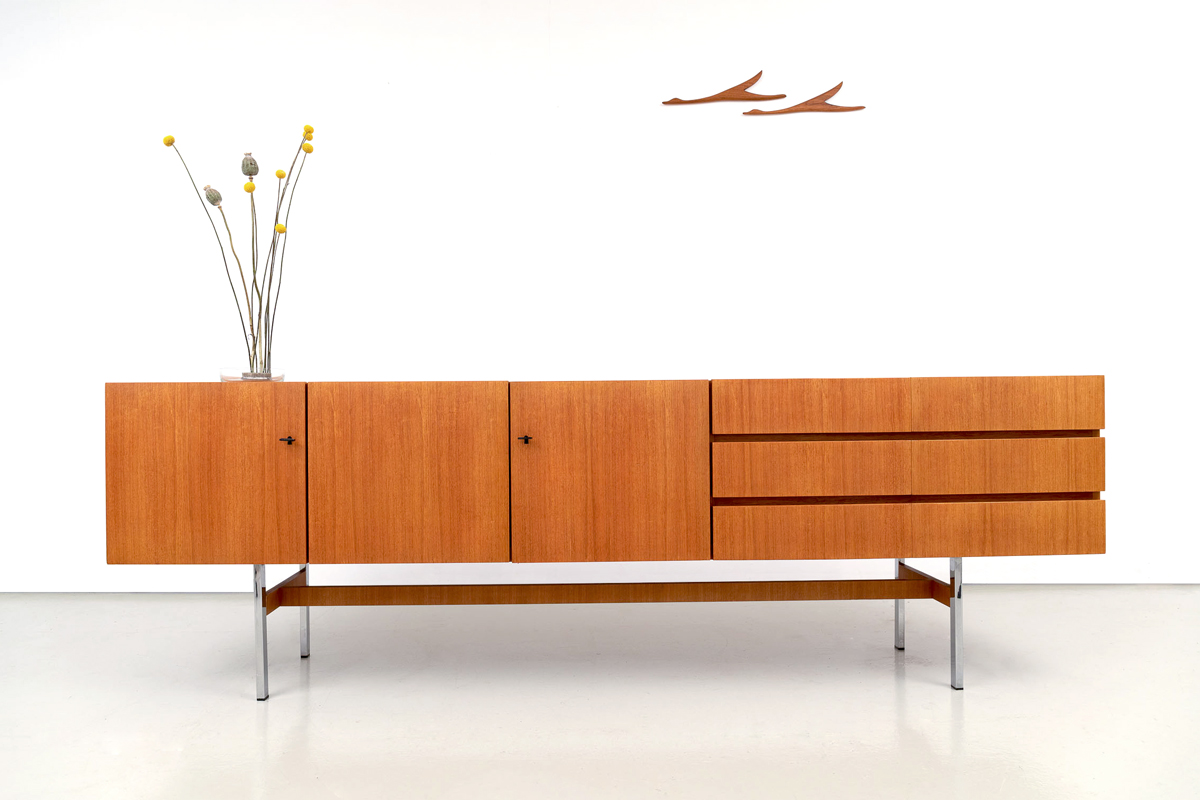 Sideboard Designklassiker Mustering International