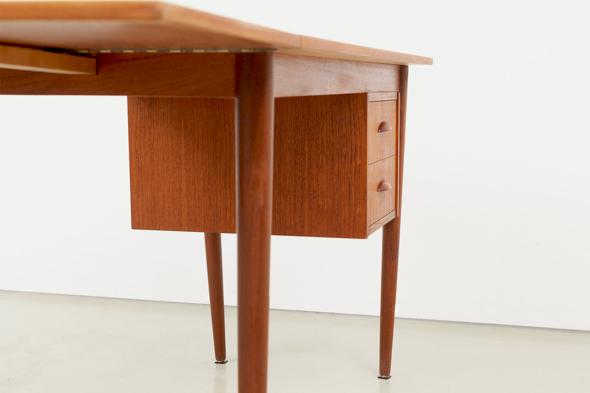 Teak Schreibtisch 60er