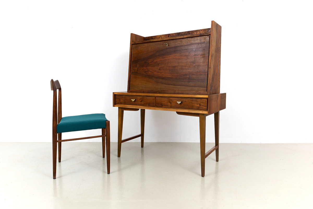 Sekretär Nussbaum furniert Schreibtisch