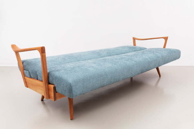 gaestebett aufgeklappt sofa 50er