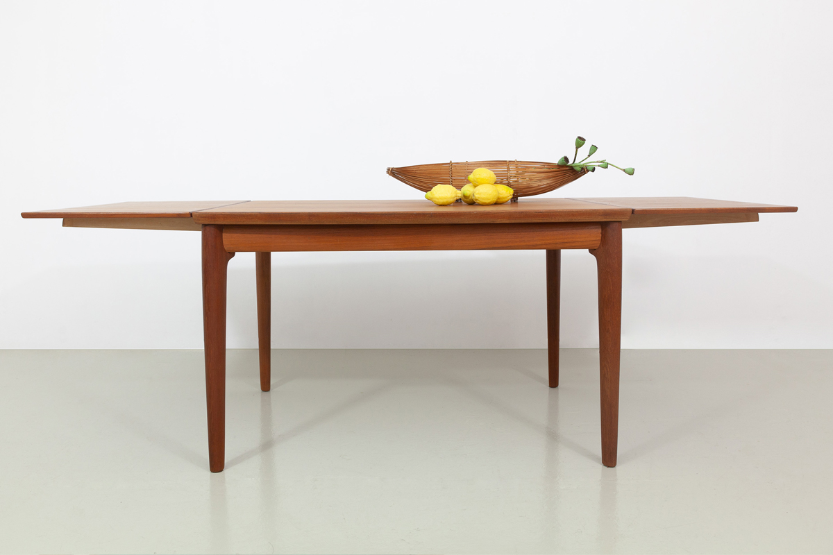 großer Esstisch teak esszimmer